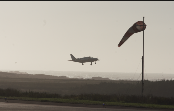 Avion atterrisant à St Pierre 