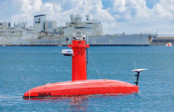 Le Marlin en démonstration en rade abri. 